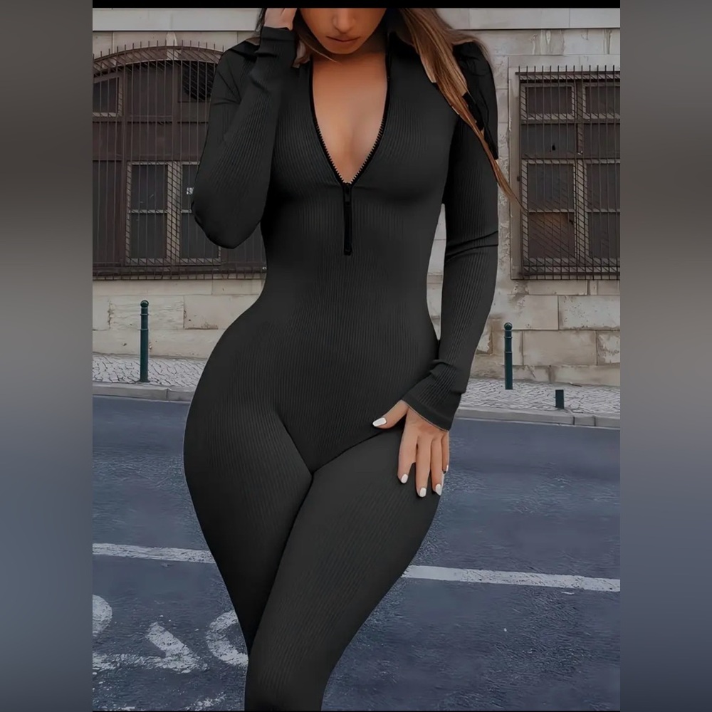 Black Zipper Front Bodysuit Size-L - Picture 3 of 7
